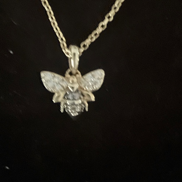 LE VIAN 14KYG DIAMOND BEE PENDANT
NECKLACE - Picture 1 of 11